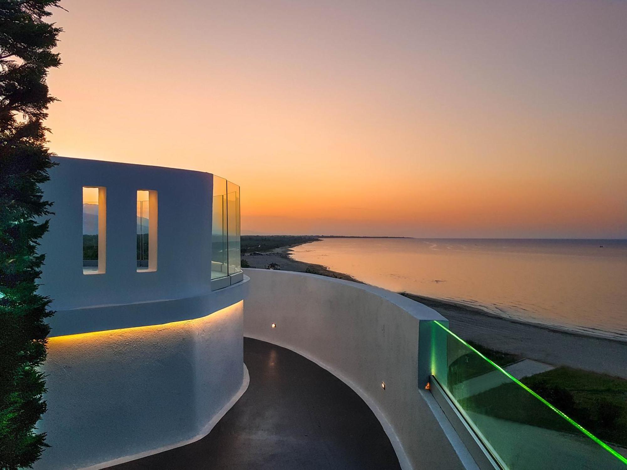 Panorama Suites & Spa - Adults Only Стомион Екстериор снимка
