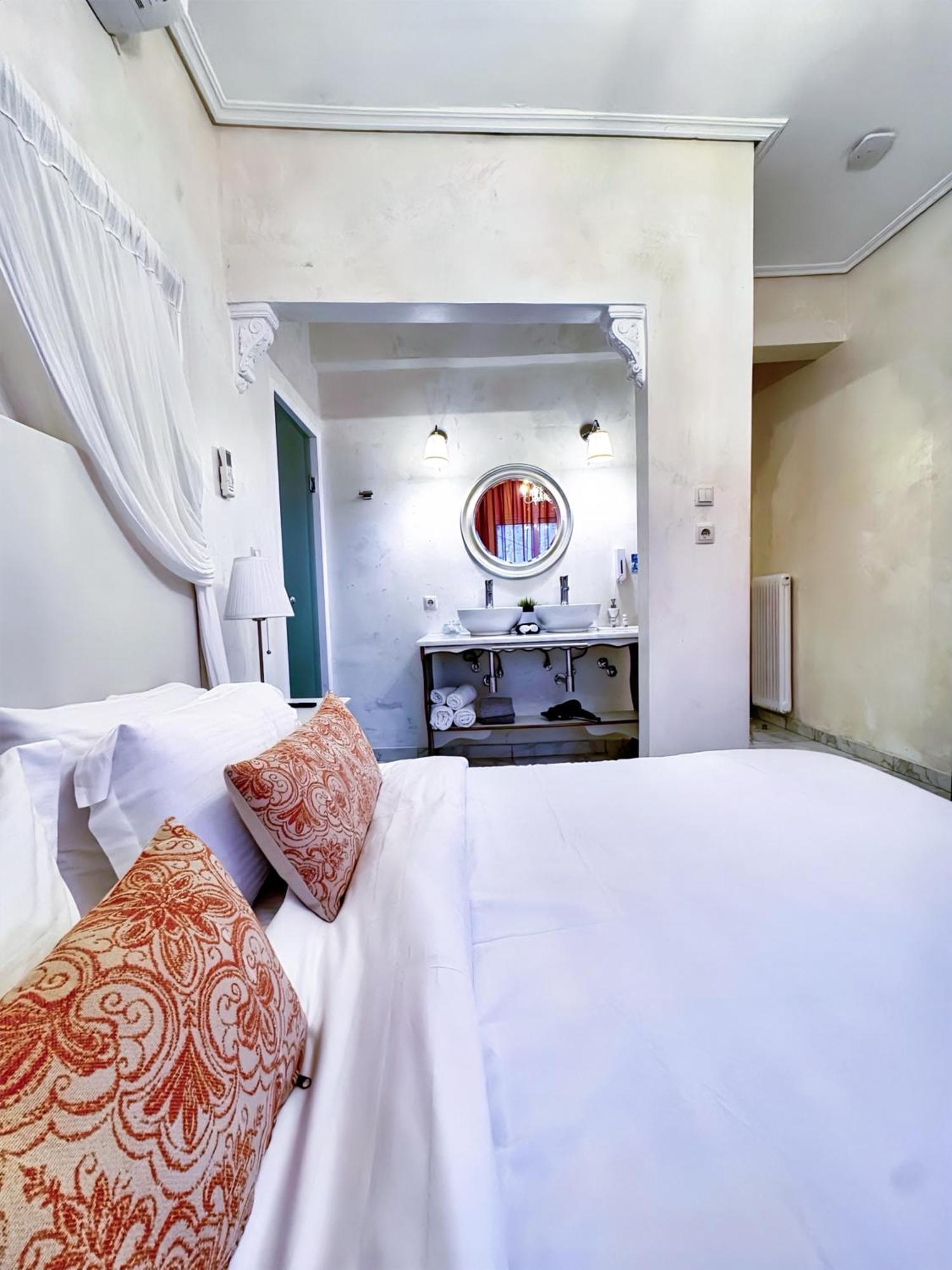Panorama Suites & Spa - Adults Only Стомион Стая снимка