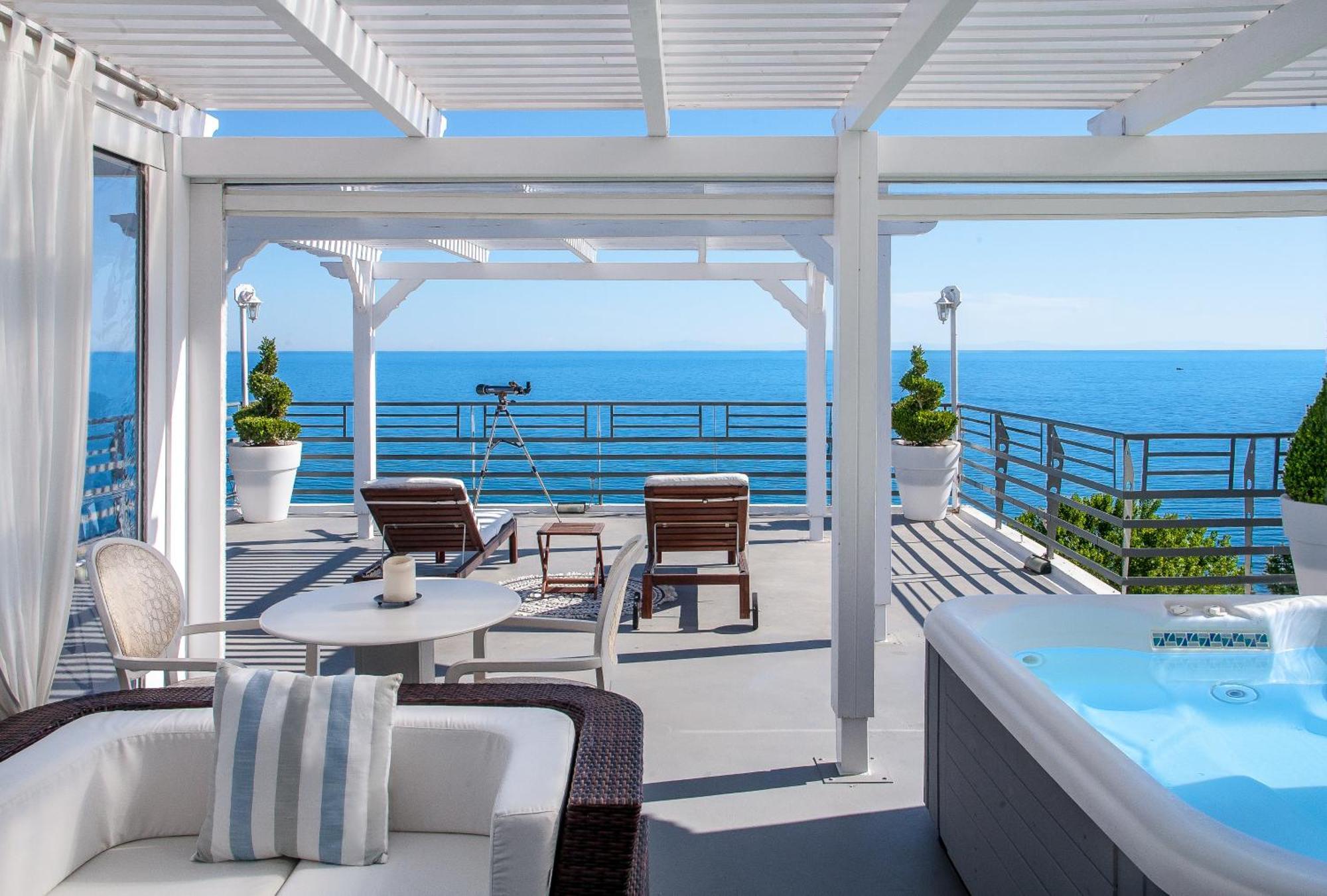 Panorama Suites & Spa - Adults Only Стомион Стая снимка