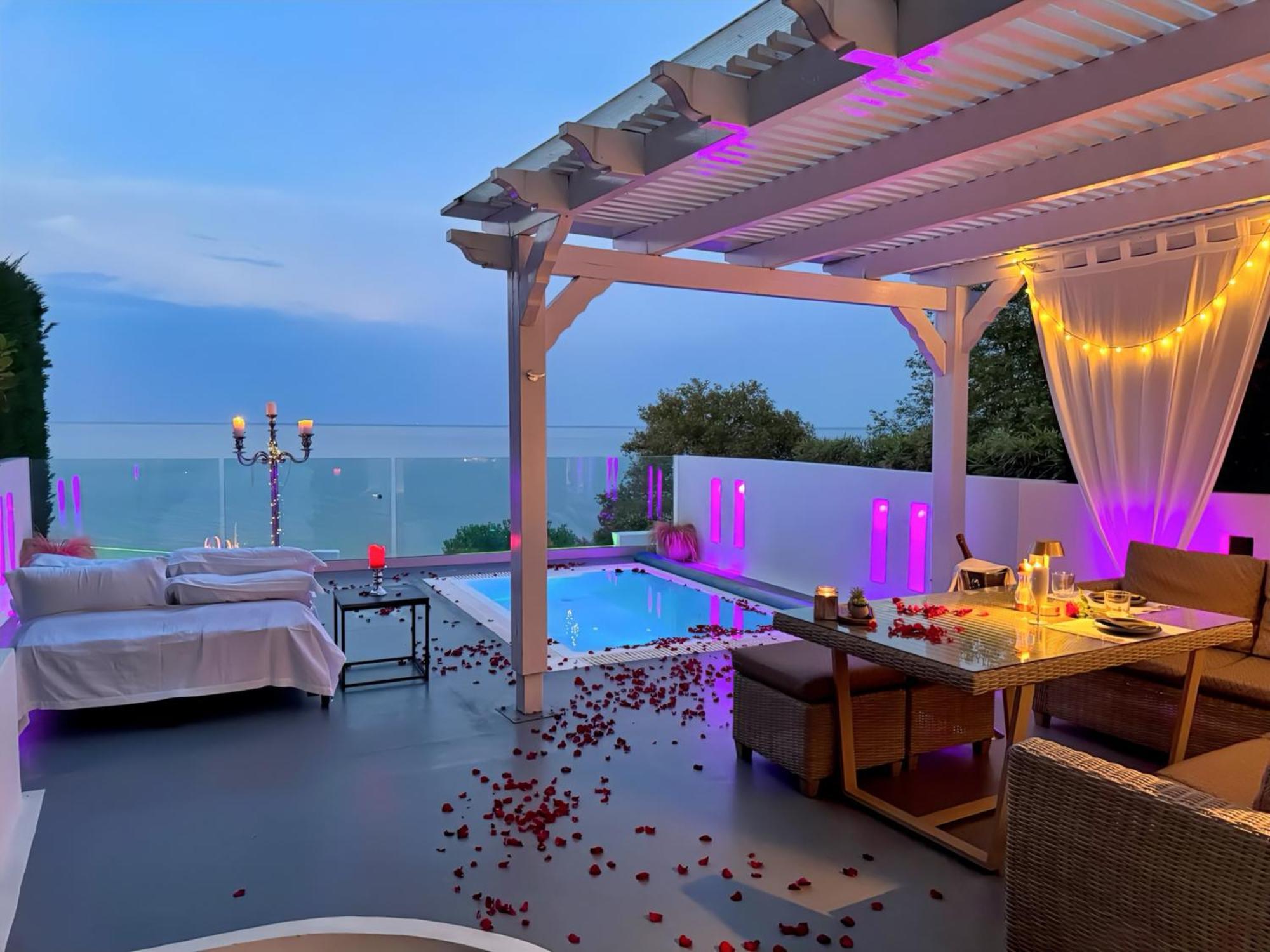 Panorama Suites & Spa - Adults Only Стомион Стая снимка