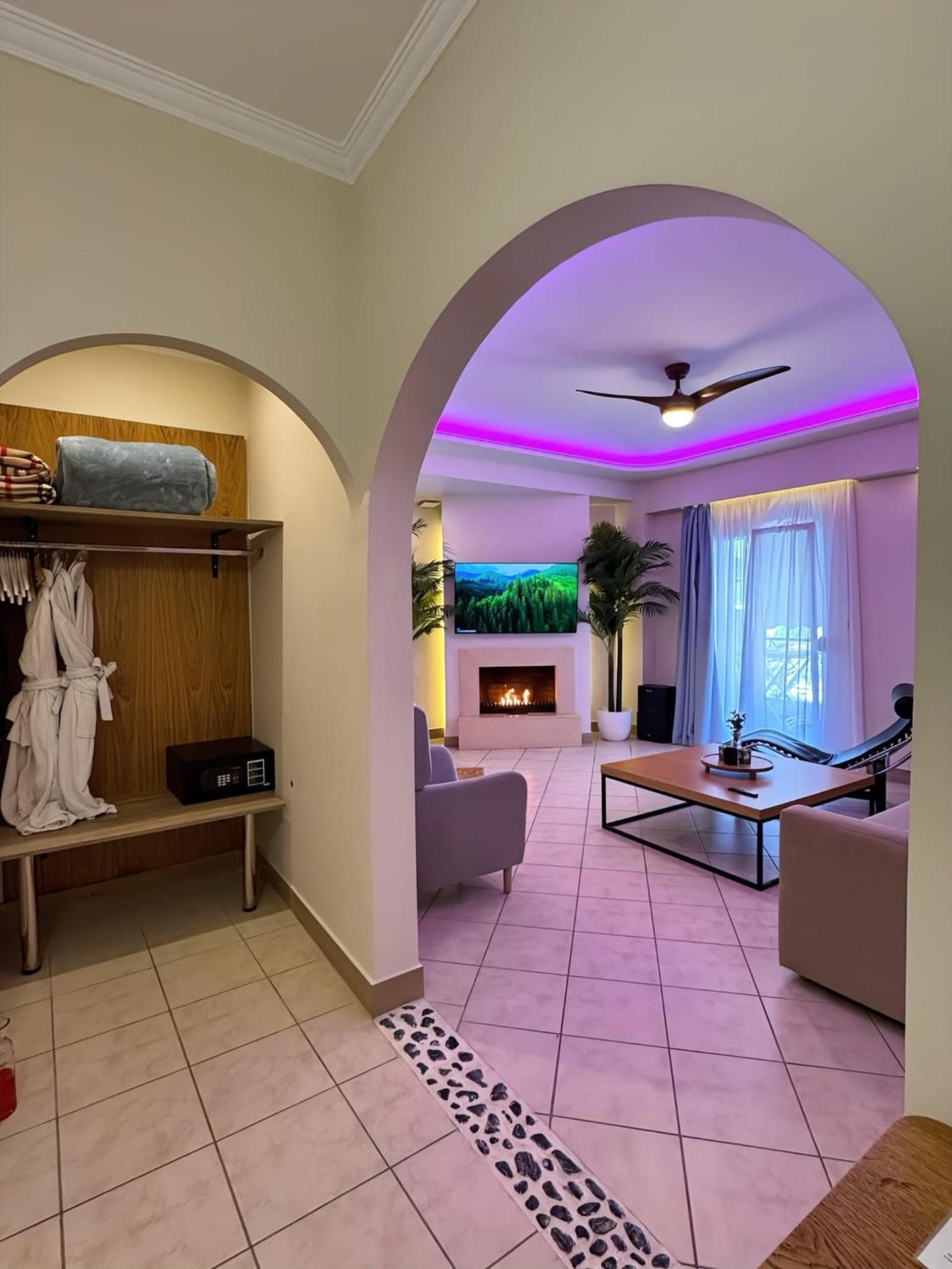 Panorama Suites & Spa - Adults Only Стомион Стая снимка