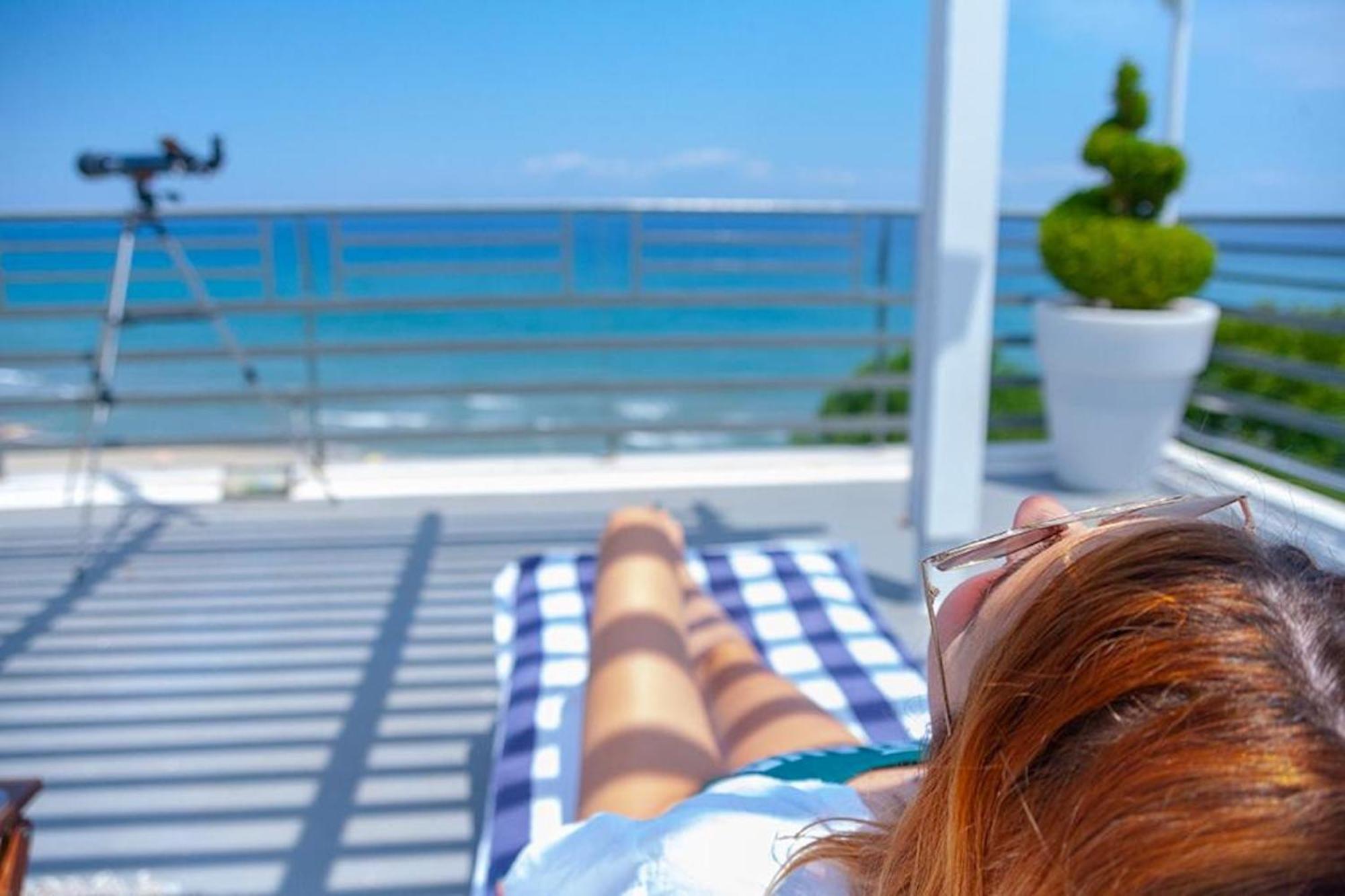 Panorama Suites & Spa - Adults Only Стомион Екстериор снимка