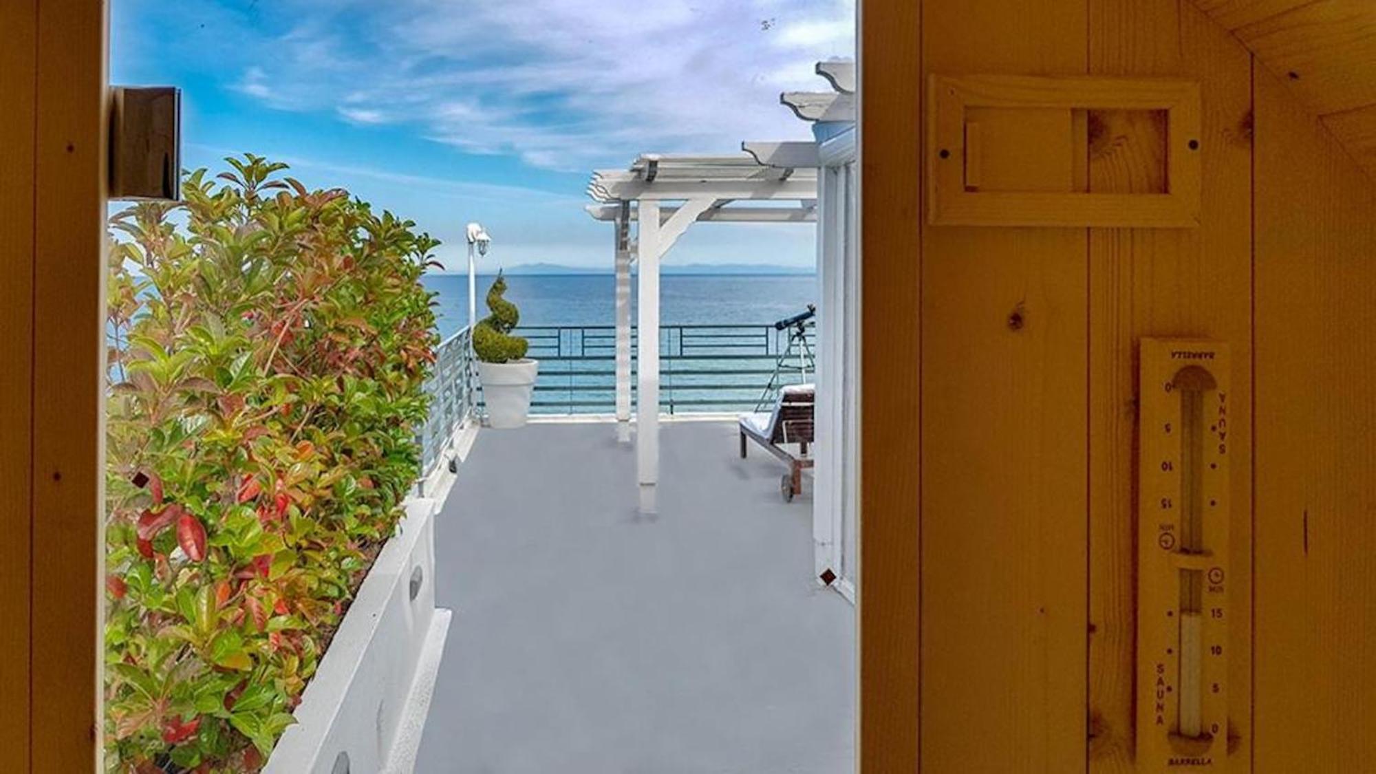 Panorama Suites & Spa - Adults Only Стомион Стая снимка