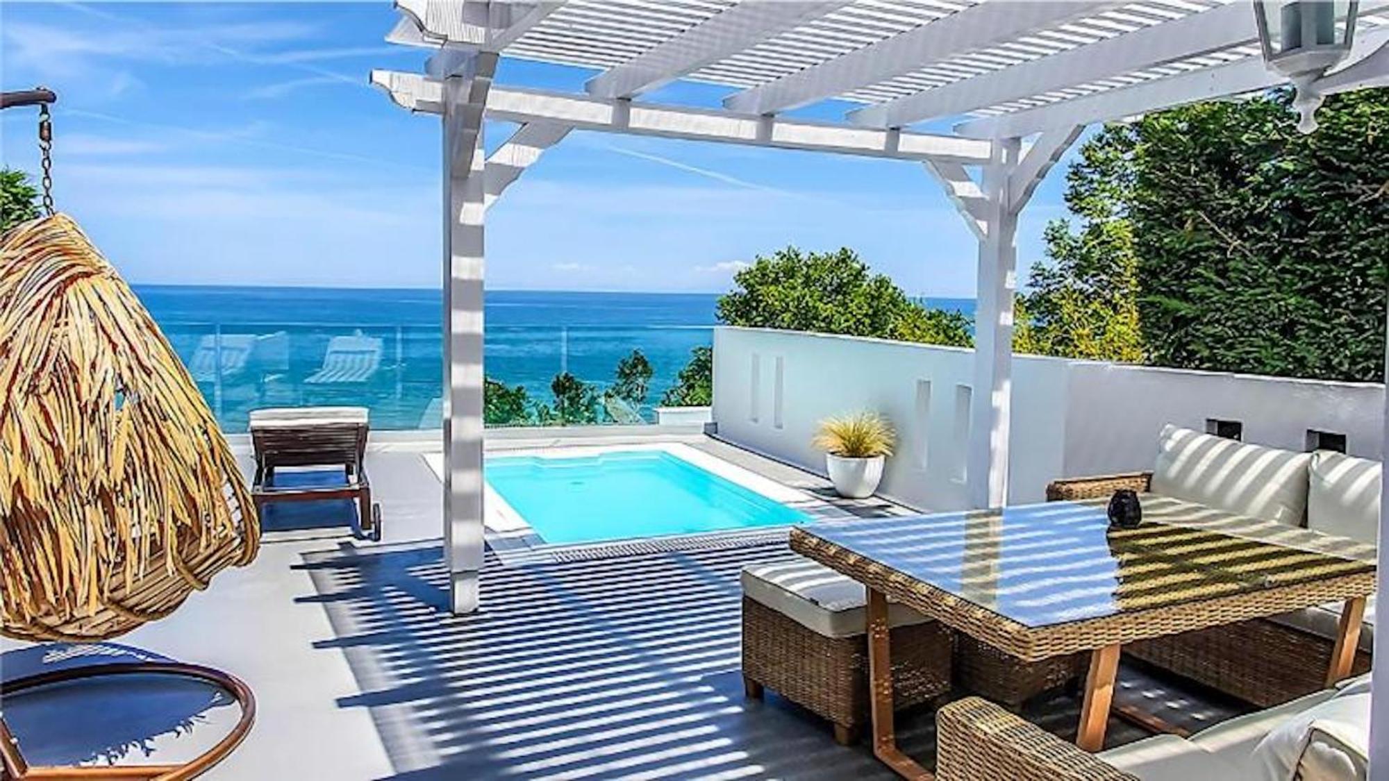 Panorama Suites & Spa - Adults Only Стомион Стая снимка
